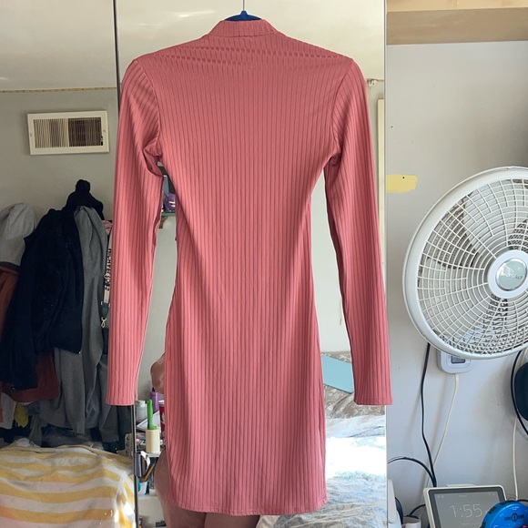 FLOUNCE Club Long Sleeve Ribbed Dress in Rose - Picture 4 of 4